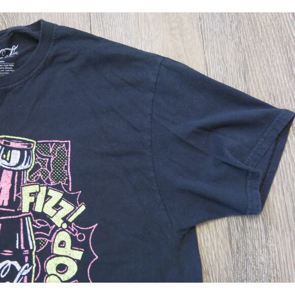 COCA COLA Pop Fizz Ahhh T Shirt Size M Retro Vintage Black Coke Bottle - Picture 6 of 9